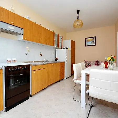 Apartment Franko *