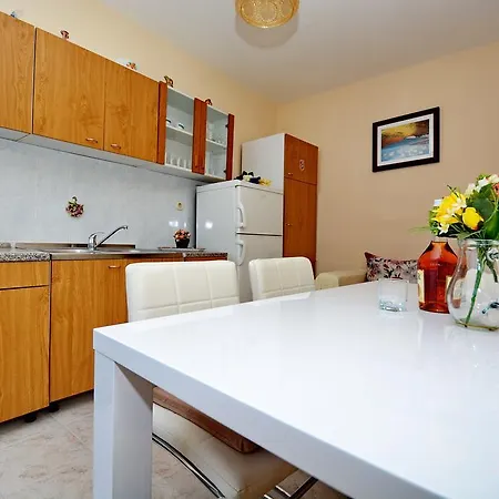 Franko Apartment *